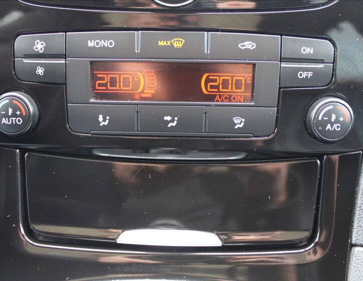 Ford S-MAX 10