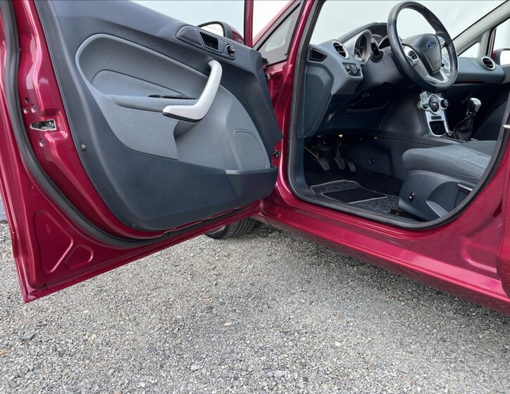 Ford Fiesta 37
