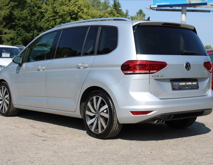 Volkswagen Touran 7