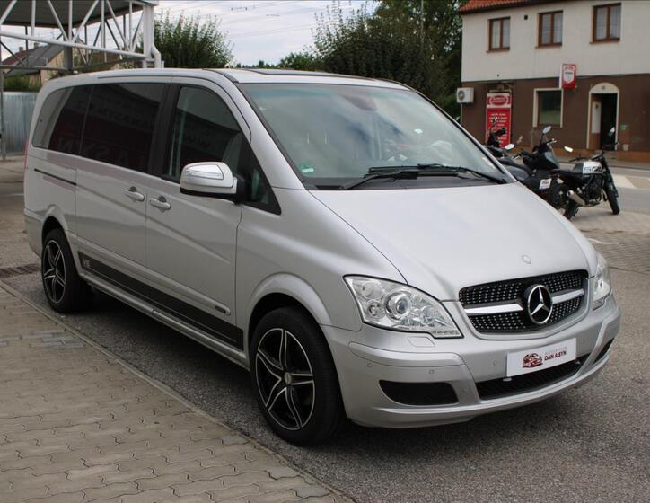 Mercedes-Benz Viano 2