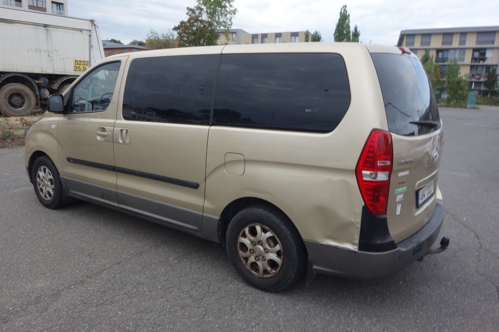 Hyundai H 1