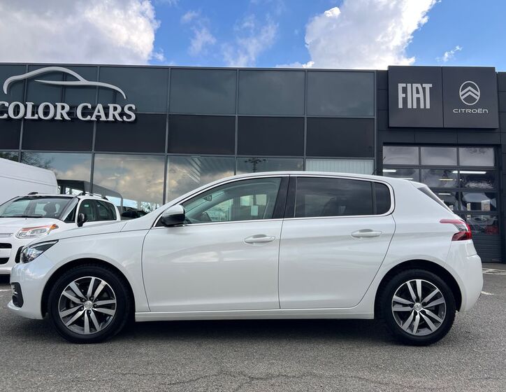 Peugeot 308 4