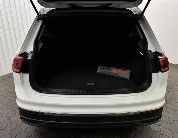 Volkswagen Tiguan 30