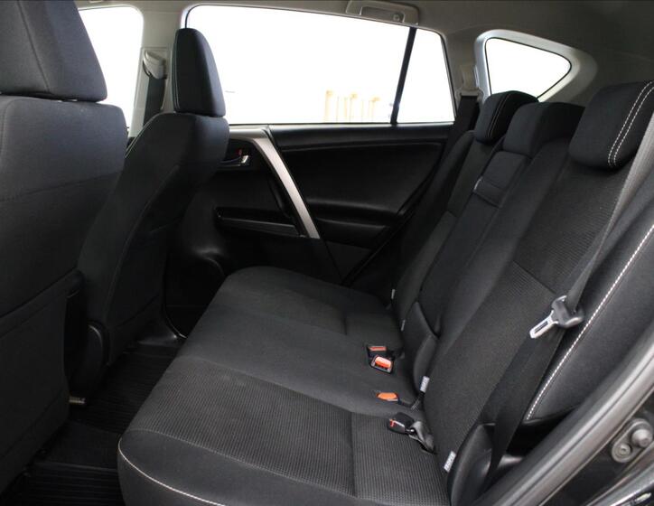Toyota RAV4 14
