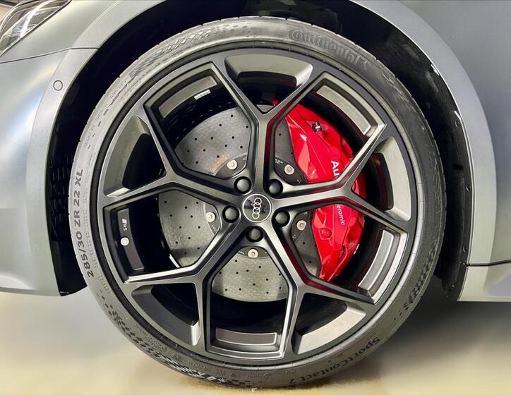 Audi RS 6 8