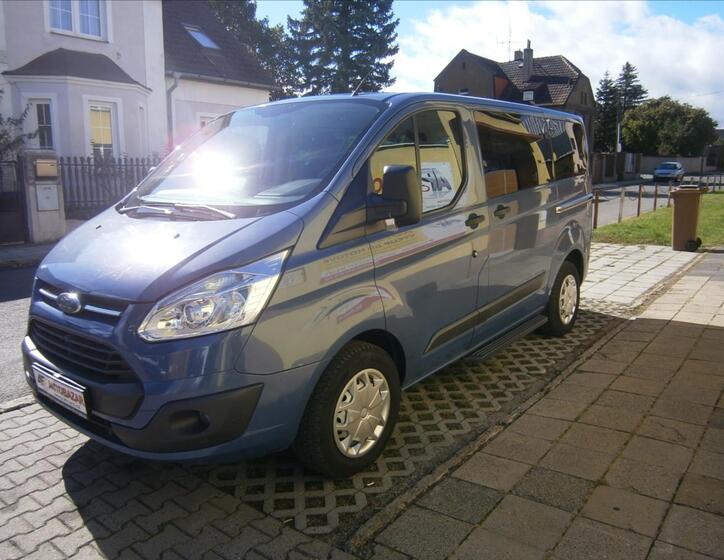 Ford Tourneo Custom 3