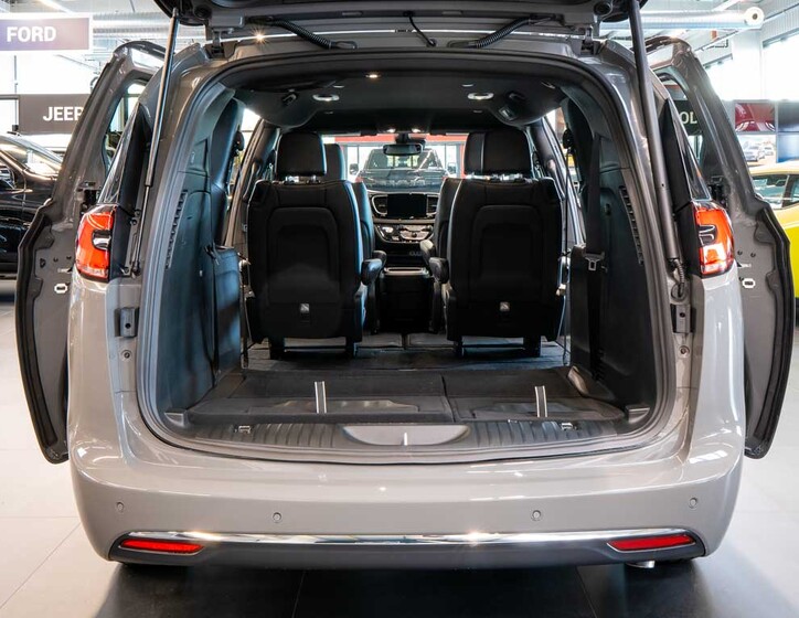 Chrysler Pacifica 6
