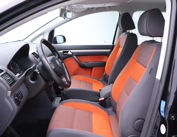 Volkswagen Touran 12