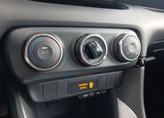 Toyota Yaris 24
