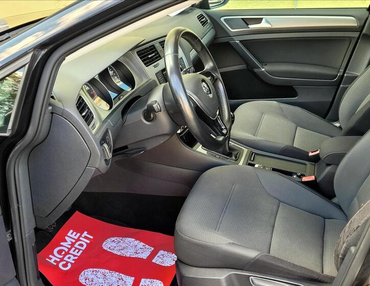 Volkswagen Golf 31