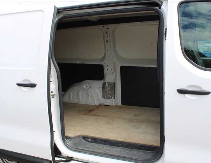 Opel Vivaro 23