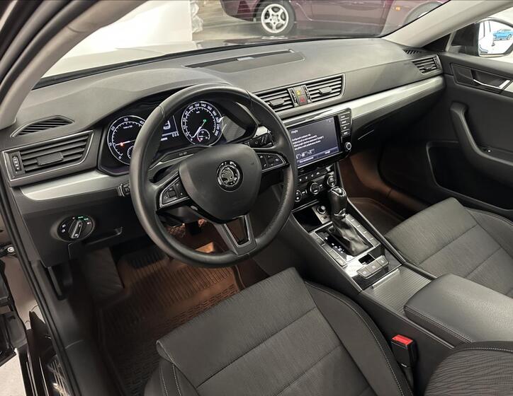 Škoda Superb 6