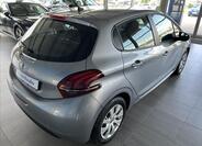 Peugeot 208 6