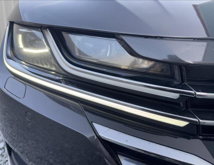 Volkswagen Arteon 8