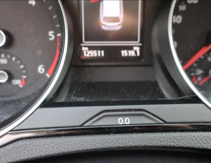 Volkswagen Passat 16