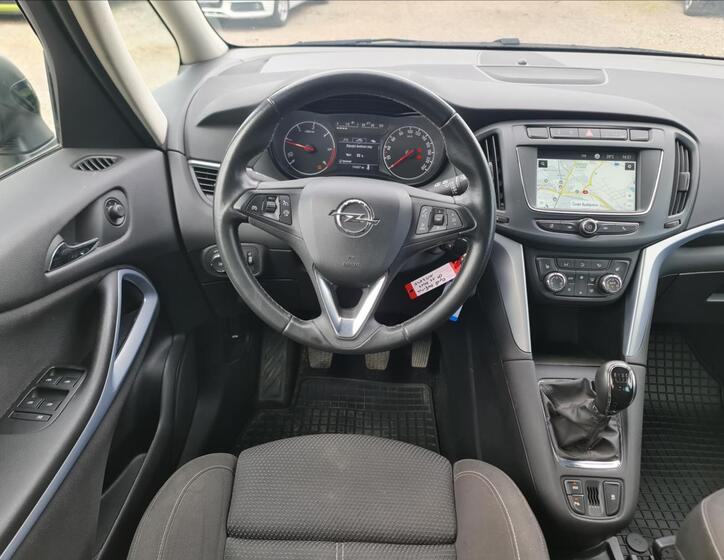 Opel Zafira 16