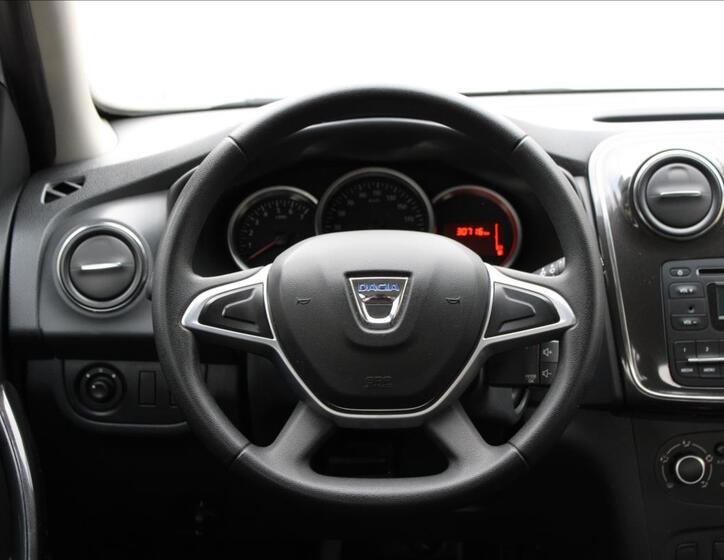 Dacia Sandero 15