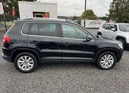 Volkswagen Tiguan 8
