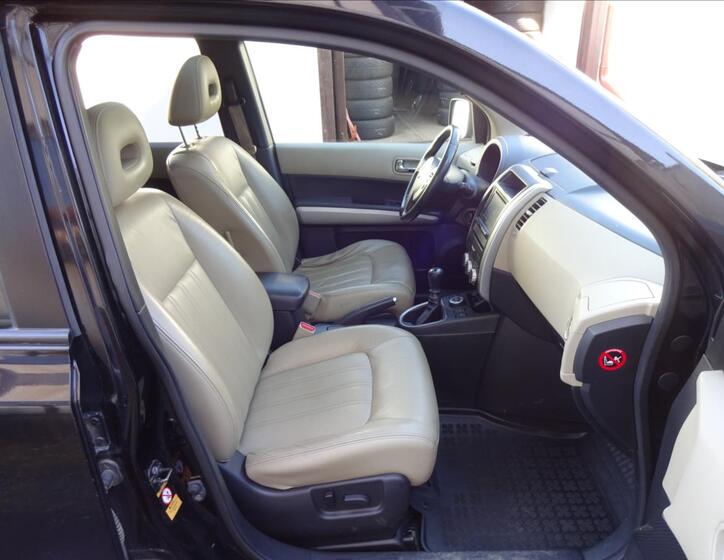 Nissan X-Trail 29
