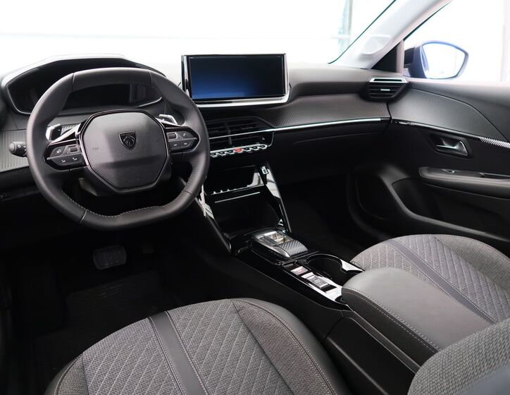 Peugeot 208 15