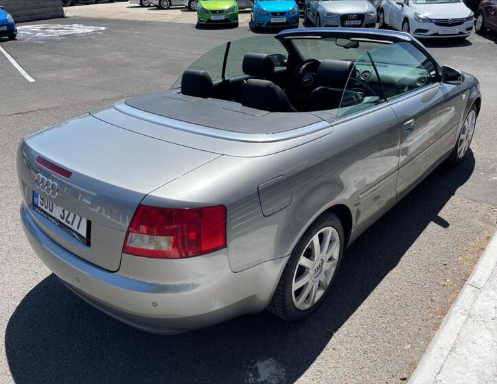 Audi A4 14