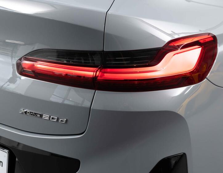 BMW X4 10