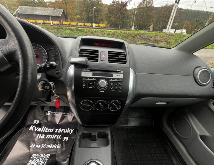 Suzuki SX4 11