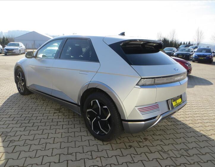 Hyundai Ioniq 5 5