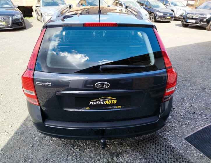 KIA Ceed 4