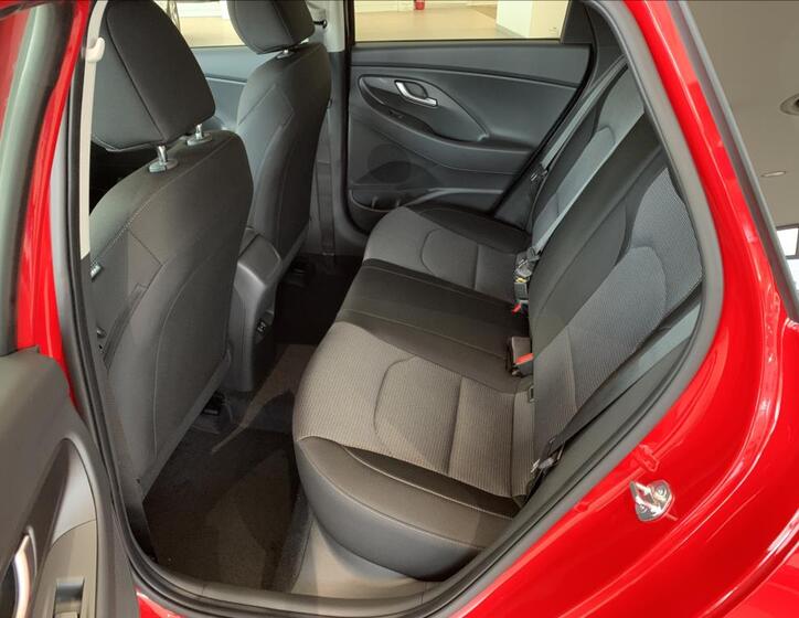 Hyundai i30 11