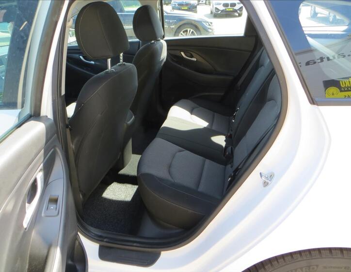 Hyundai i30 20