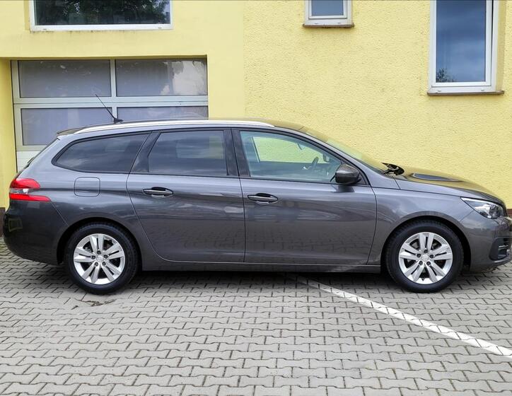 Peugeot 308 5