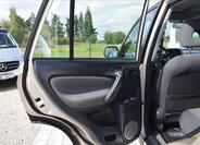 Toyota RAV4 26