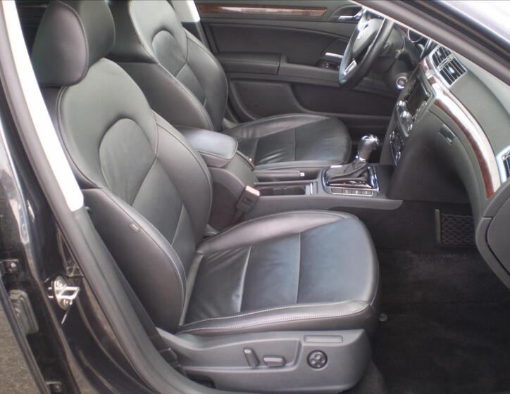 Škoda Superb 13