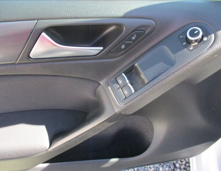 Volkswagen Golf 12