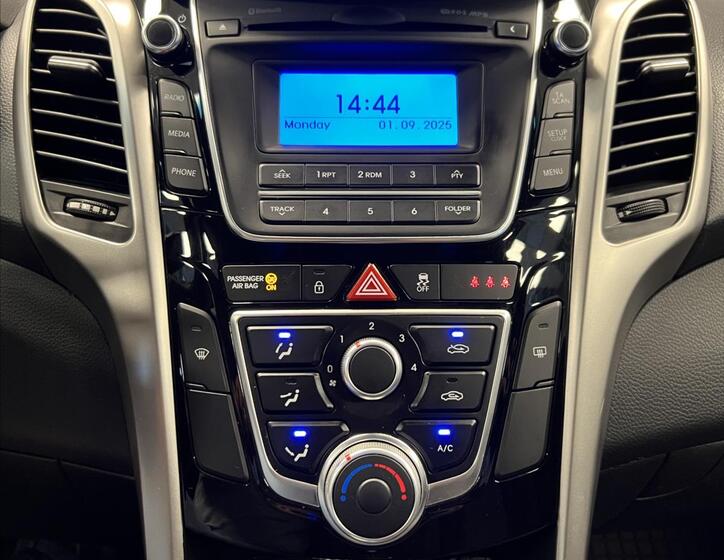Hyundai i30 6