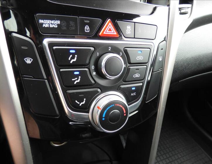 Hyundai i30 30