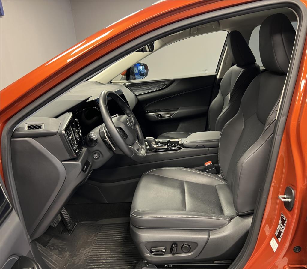 Lexus NX 450h plus
