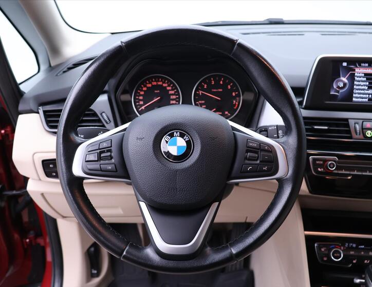 BMW Řada 2 17