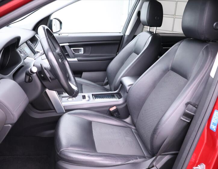 Land Rover Discovery Sport 12