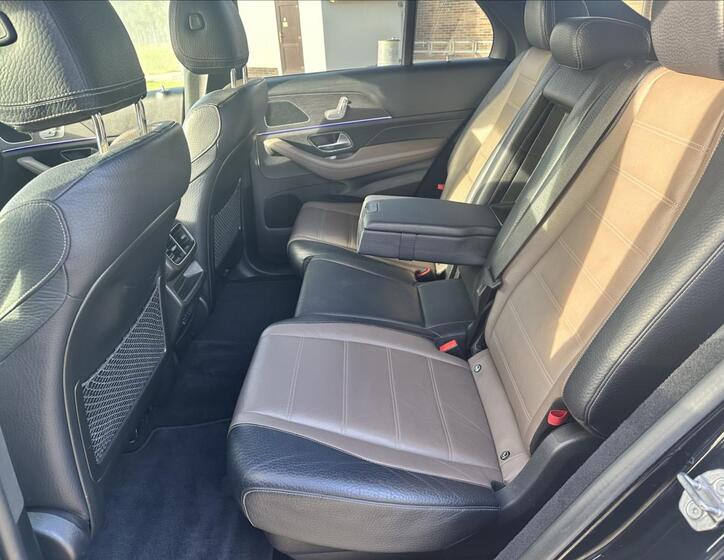 Mercedes-Benz GLE 9
