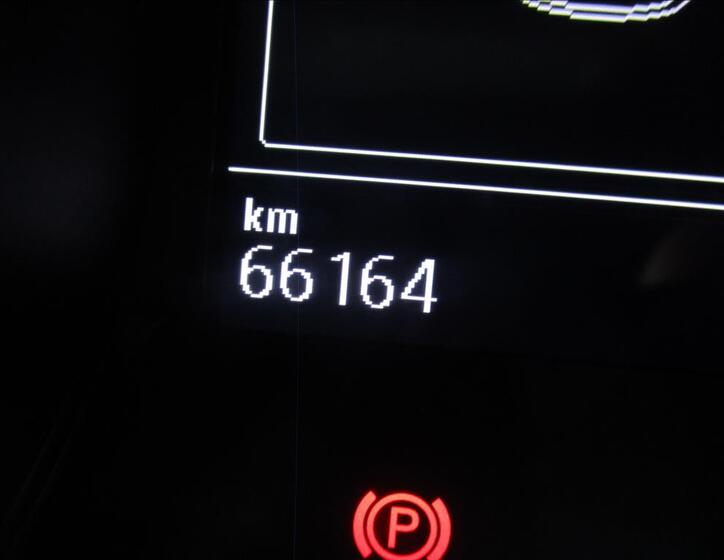 Volkswagen Golf 15