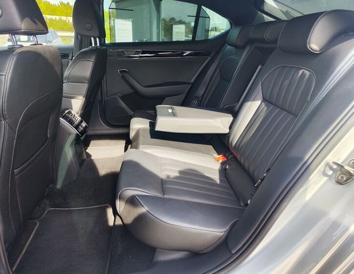 Škoda Superb 14