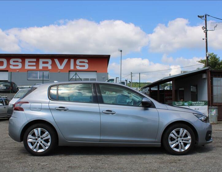 Peugeot 308 4