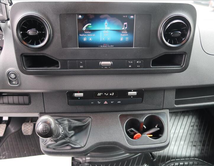 Mercedes-Benz Sprinter 14