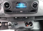 Mercedes-Benz Sprinter 14