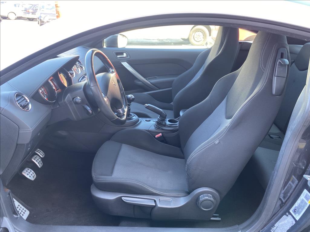 Peugeot RCZ