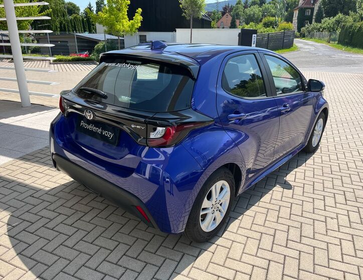 Toyota Yaris 6