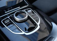 Mercedes-Benz 220 19