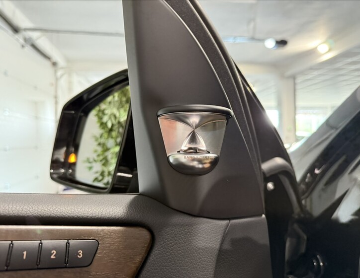 Mercedes-Benz GL 8